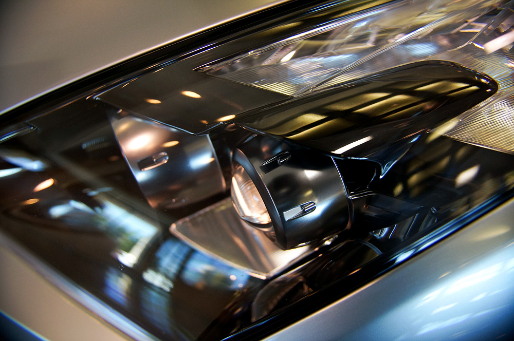 Nissan GT-R Headlight Assembly