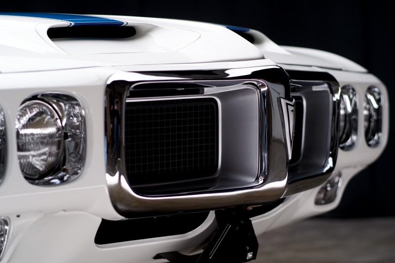 1969 Pontiac Trans Am grill with Pentax FA* 85mm f/1.4